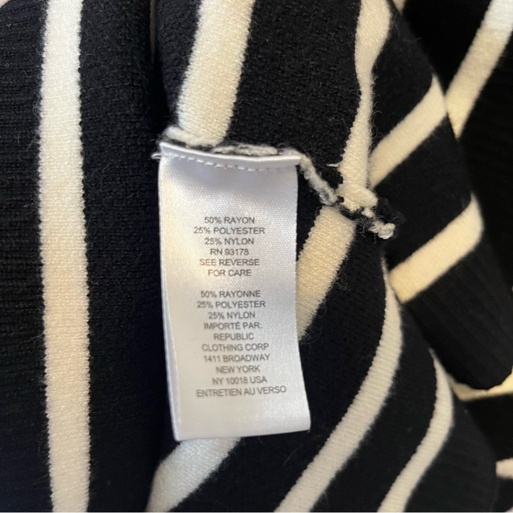 Elie Tahari pullover sweater XL Black white striped Heavy knit 1/4 zip Womens - Picture 8 of 8